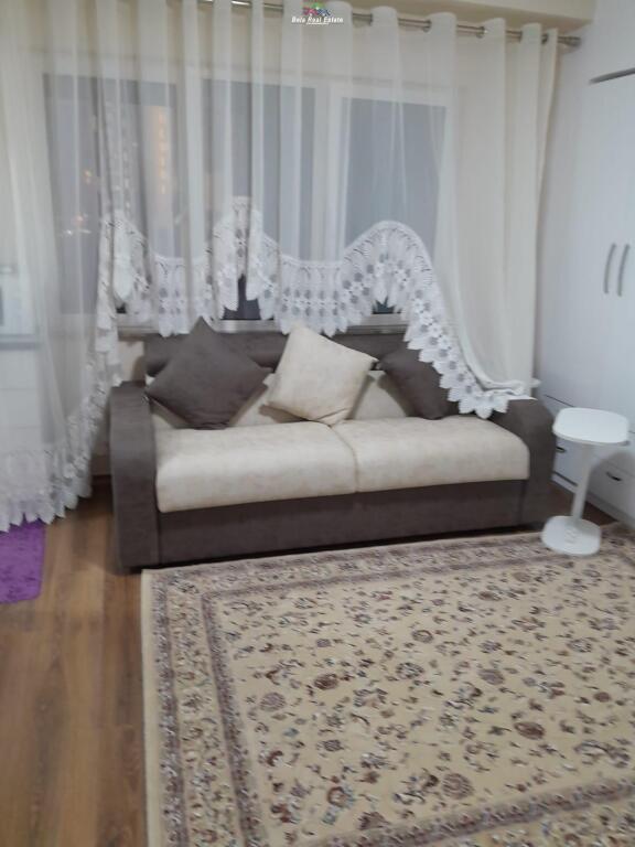 Garsoniere me qera ne Qender (ID BG 143) Tirane