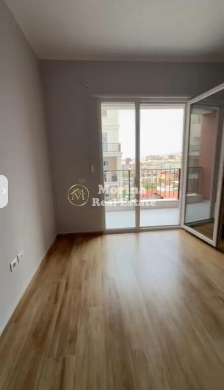 Sale, Apartment 2+1, in Kamez, Price 110000 Euro