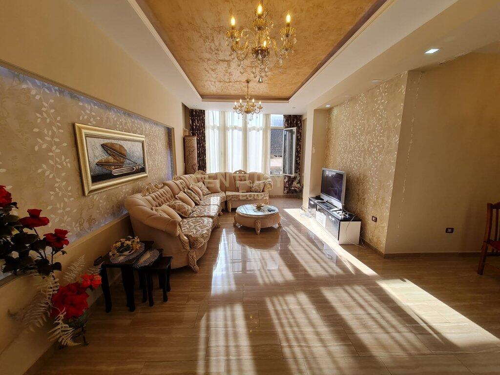 FOR RENT 2+1 APARTMENT NEAR THE MUSEUM IN DURRES !
