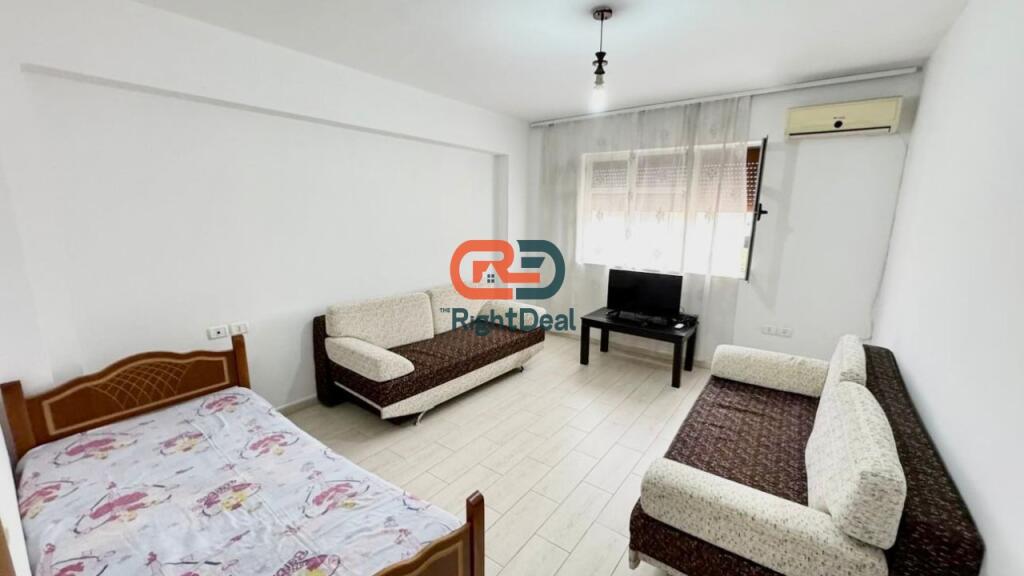 Tek Kompleksi Malajzian, Jepet Me Qira Apartament 2+1, I Mobiluar Me Planimetri Te Rregullt!!