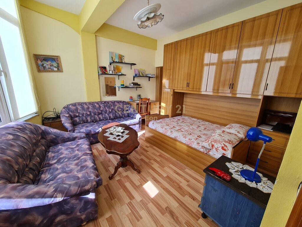 FOR RENT 2+1 APARTMENT NEAR THE MUSEUM IN DURRES !