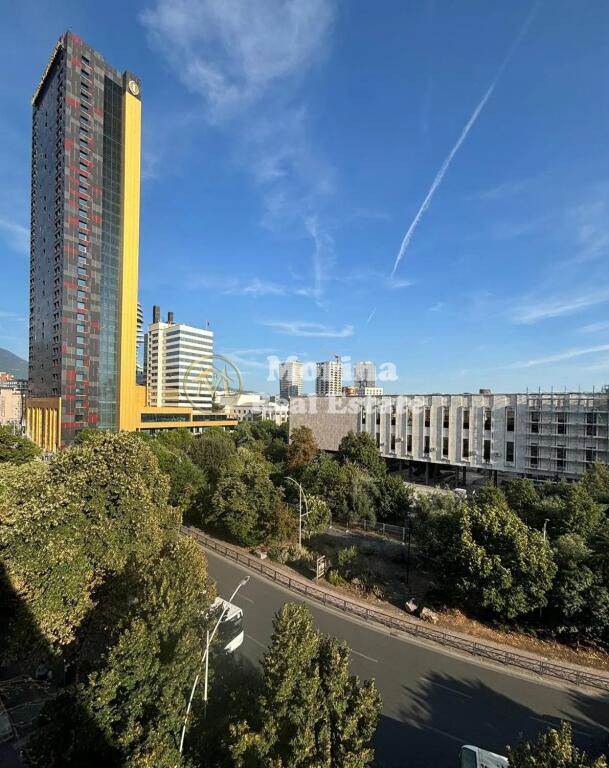 Qera, Apartament, 1+1, Qender , 700 euro/muaj