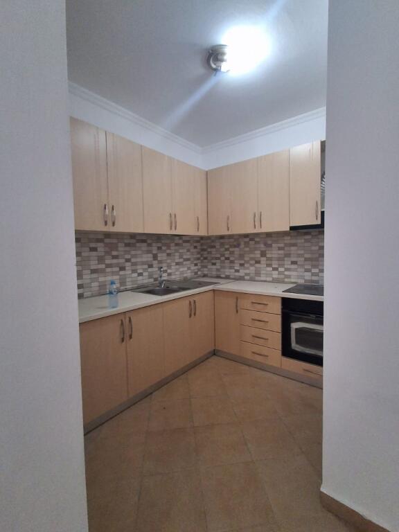 2+1 apartment for rent near Ismail Qemali school