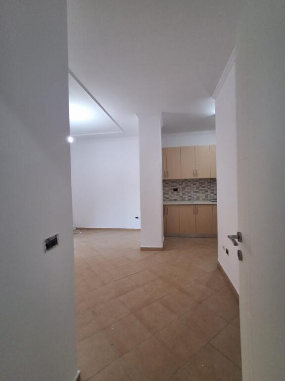2+1 apartment for rent near Ismail Qemali school