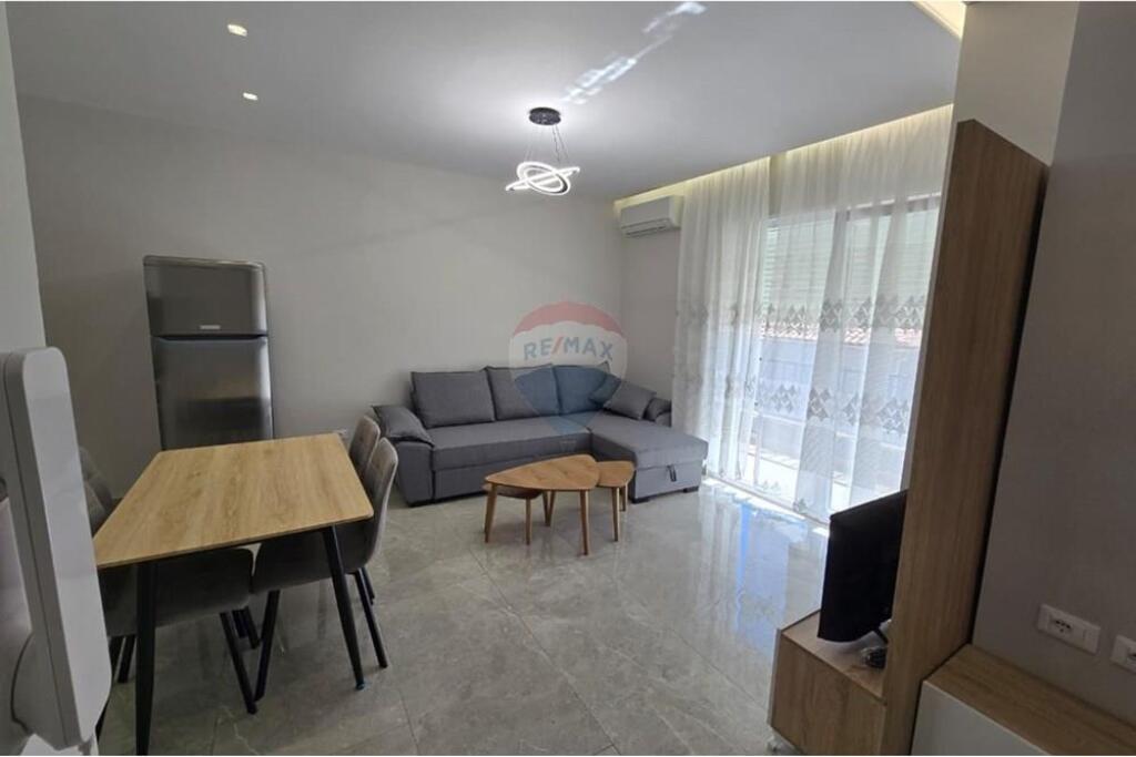Apartament 1+1 +Post Parkimi me qera tek 5 Maji