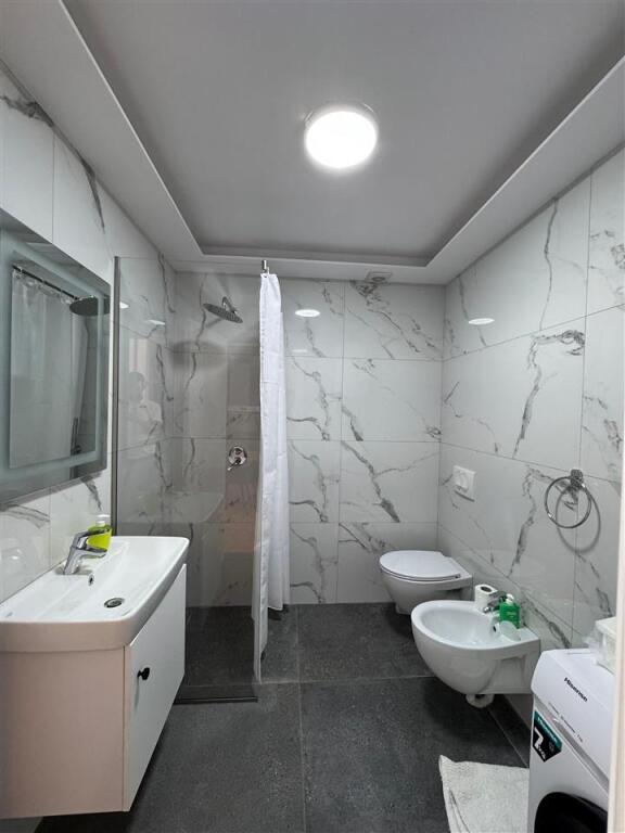 SHITET APARTAMENT 2+1 DON BOSKO 175.000 EURO
