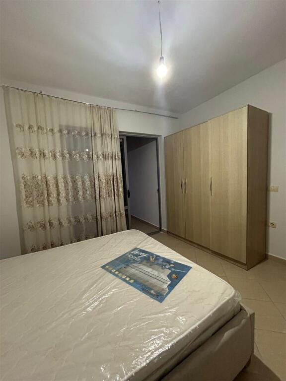 At Te fresku near the 3D buildings, 1+1 is for rent