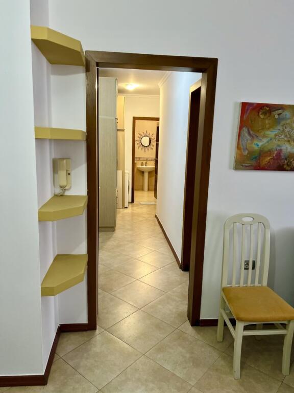 Jepet Me Qera Apartament 2+1+1 Ballkon