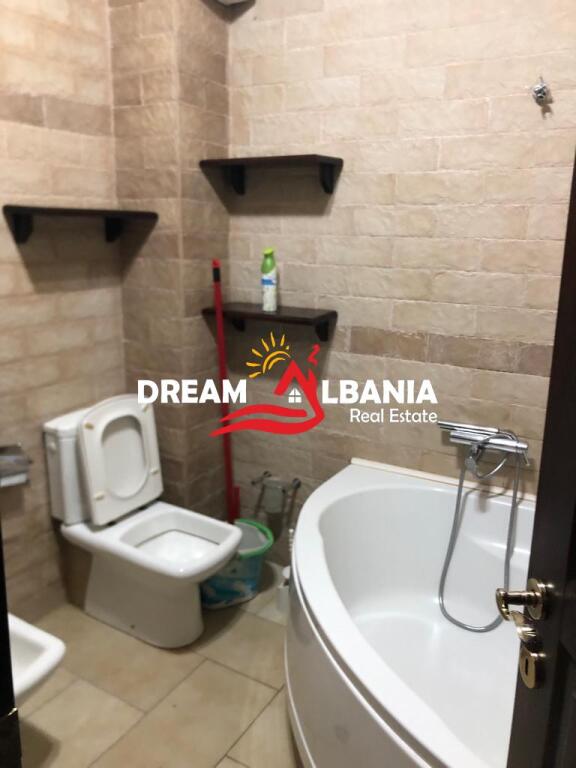 3+1 apartment for rent in the Blloku area near the Faculty of Law in Tirana (ID 4231317)