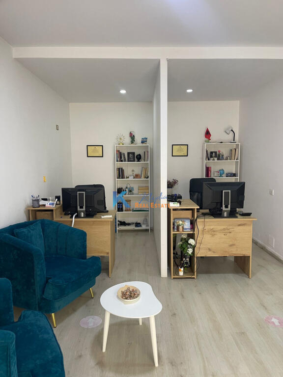 Shop for rent in Myslym Shyr
