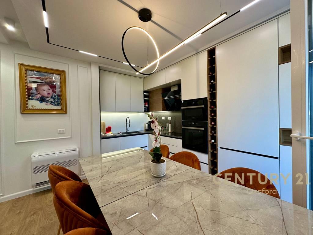 Esclusivo! Duplex moderno in affitto vicino al Lago Secco!