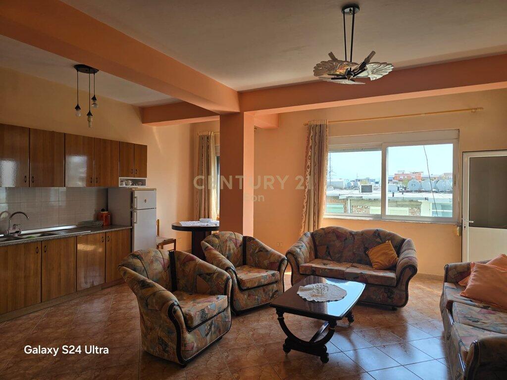 Apartment 3+1+2 with Garage for Rent in Durres !