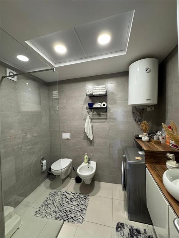 SHITET APARTAMENT 2+1 DON BOSKO 260.000 EURO