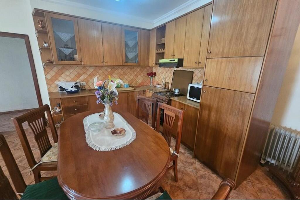 Apartment 2+1+2 for rent in Allias