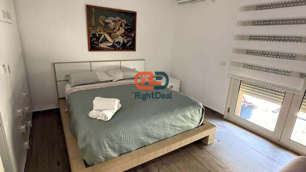 Occasione, Vicino al Marina di Orikum, Monolocale Arredato in Vendita, Prima Linea sul Mare !