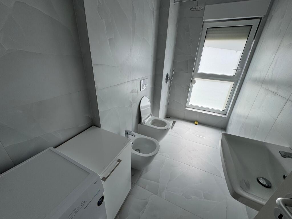 🚪Apartment 1+1 for rent  📍Address: Ali Demi Kaimi Complex 💶Price: 400€