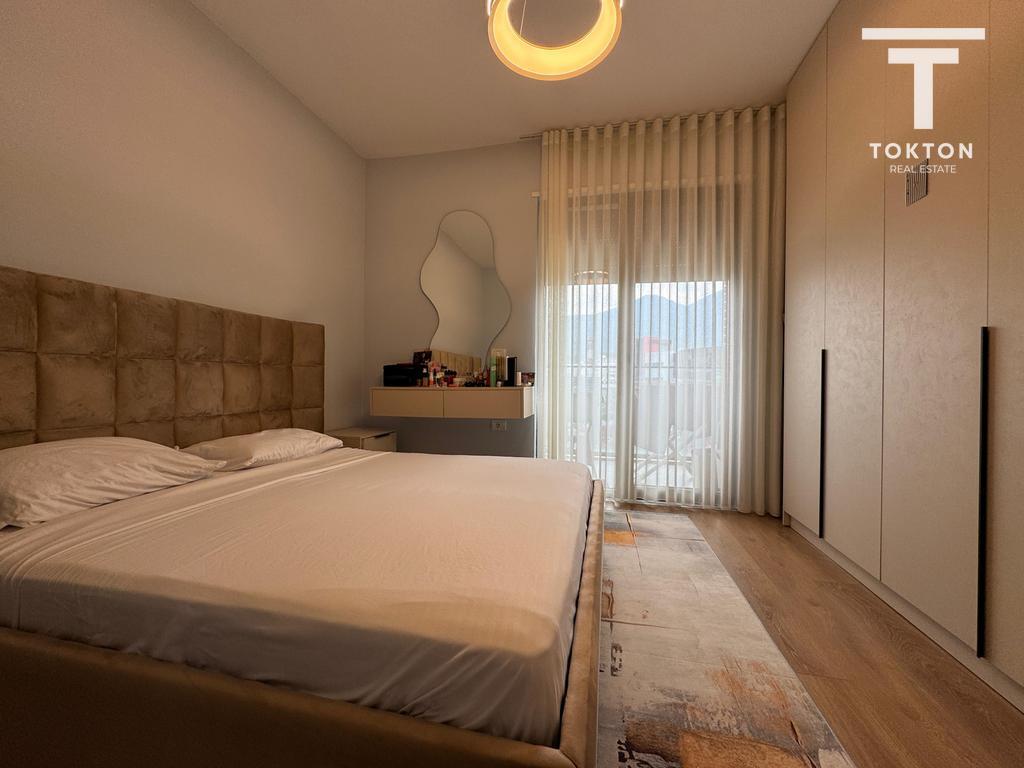 SHITET, APARTAMENT 1+1, PORCELAN, TIRANË