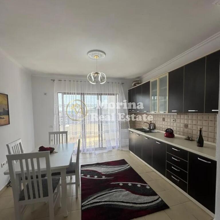 Shitet Apartament 2+1, ne Fresk, Cmimi 129.000 Euro.
