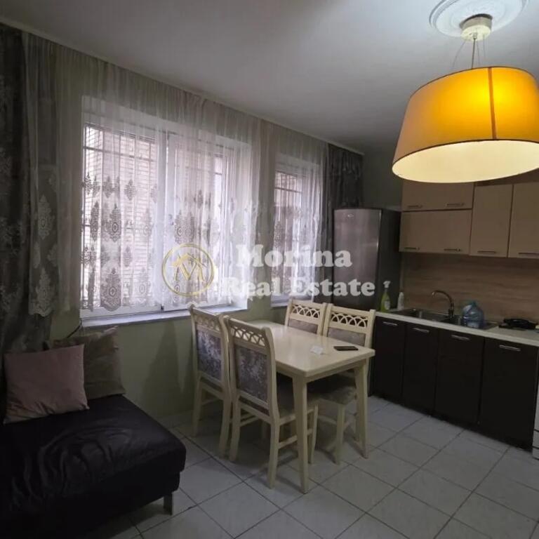 Qera Apartament 2+1, Rruga Ferit Xhajko, 500 Euro