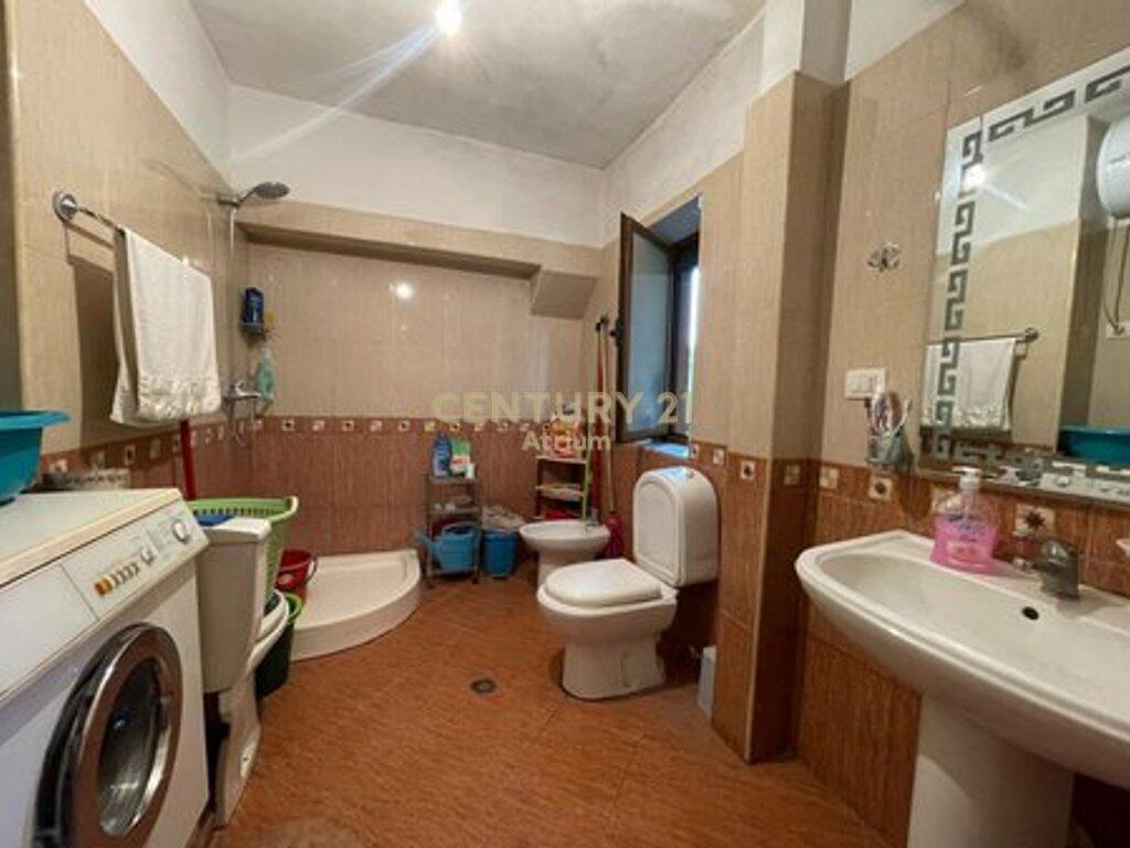 APARTAMENT 3+1+2 PER SHITJE PRANE MATERNITETIT TE RI!
