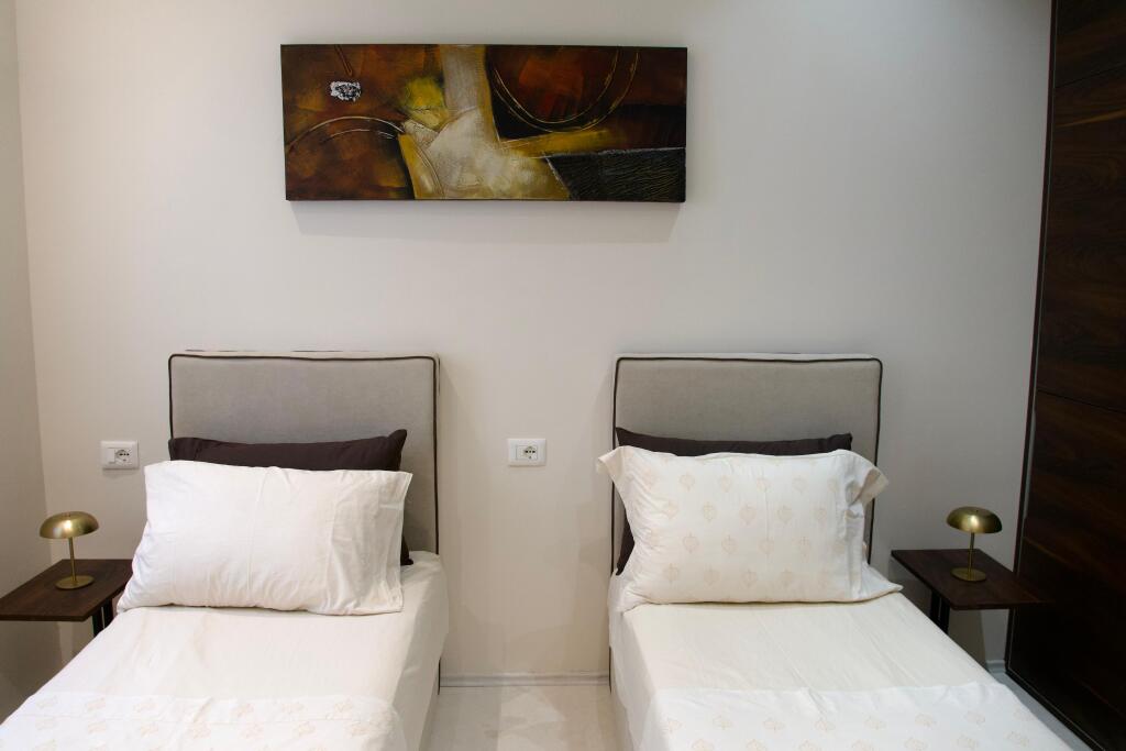 SHITET APARTAMENT 2+1+2 DRIMADHES 450.000 EURO