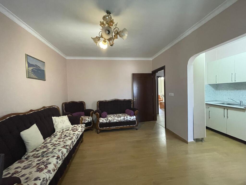 APARTMENT 2+1 ON KAVAJES STREET