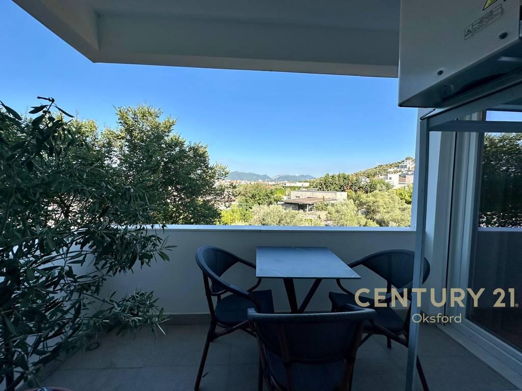 Esclusivo! Duplex moderno in affitto vicino al Lago Secco!