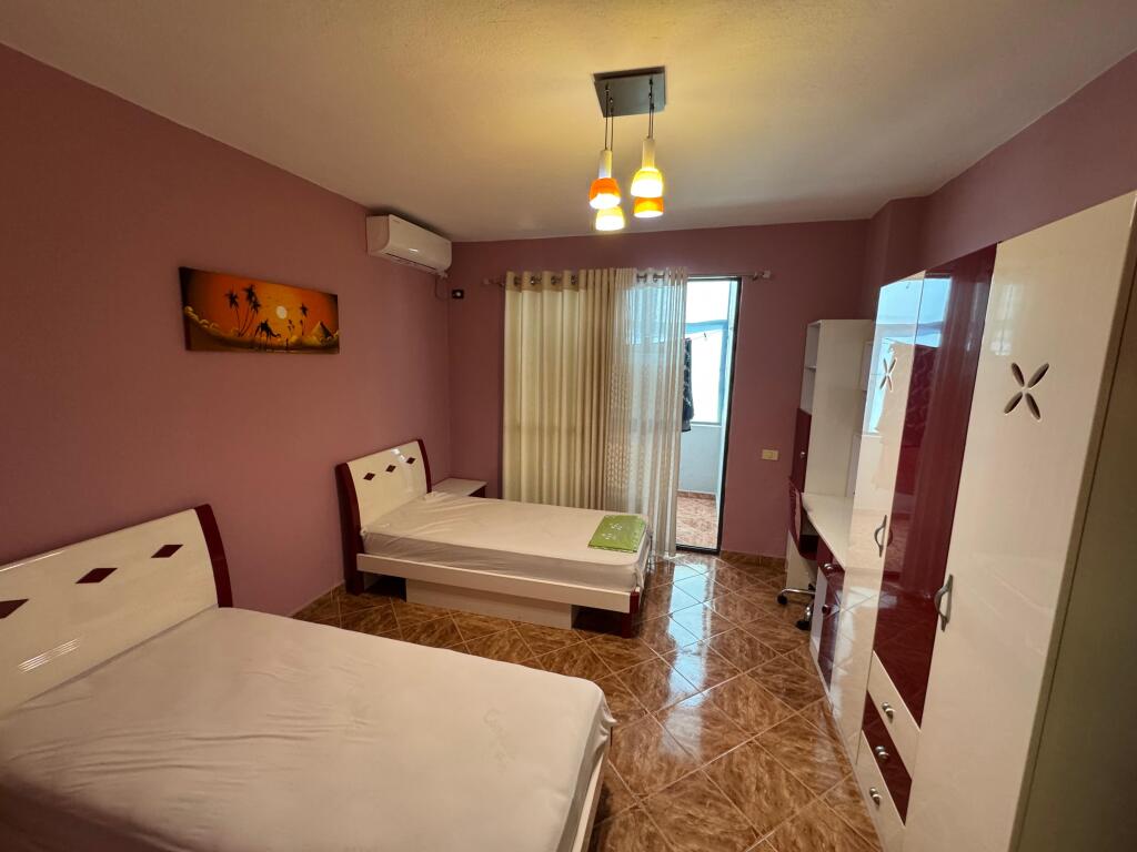 Apartament me qera 2+1+2 Ish Nesheraku