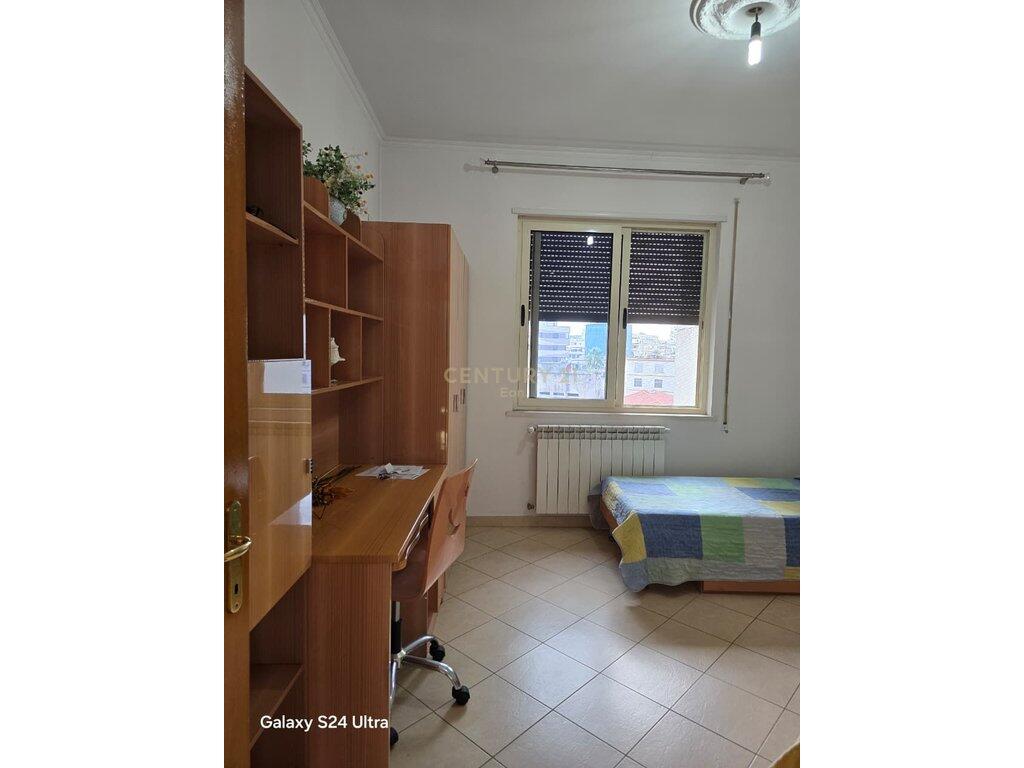 2+1 Apartment with Garage for Rent in the Center !
