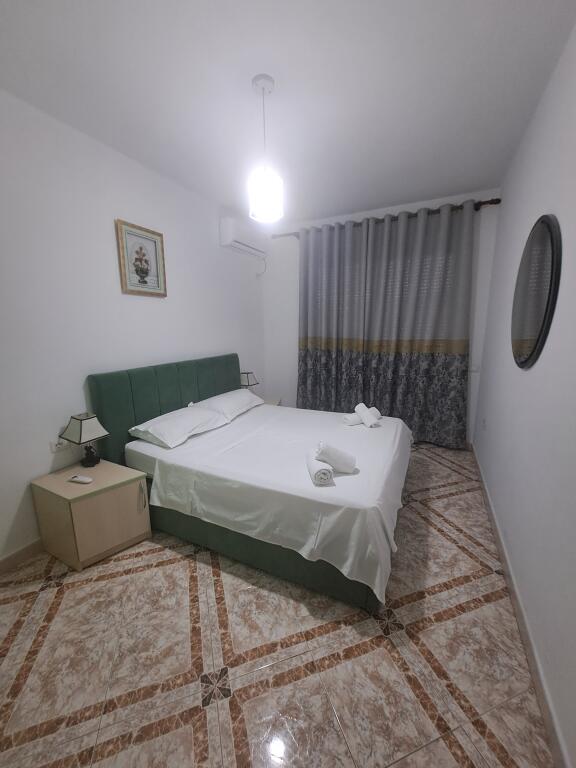 Apartment me qera