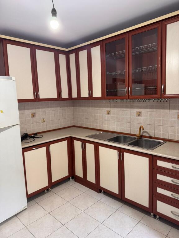 house for rent - Laprak, Blloku Gintash