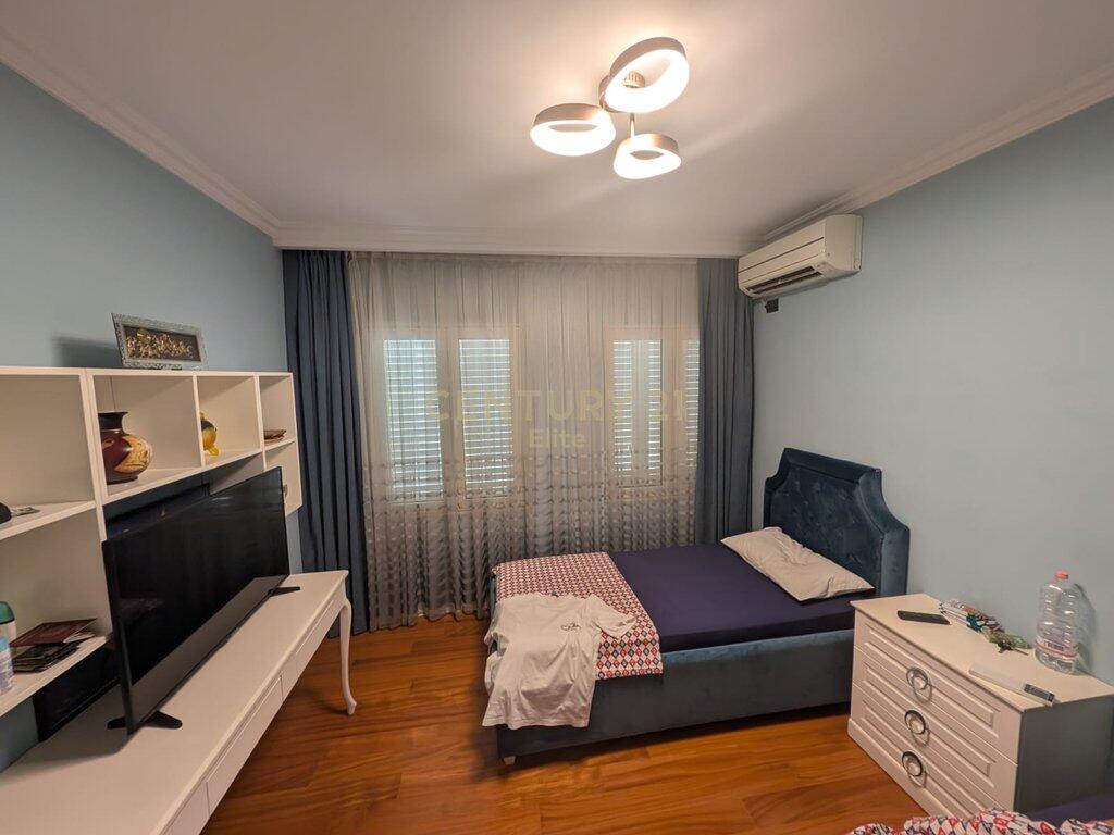 Shitet Apartament 2+1+2 pranë Kopshtit Zoologjik