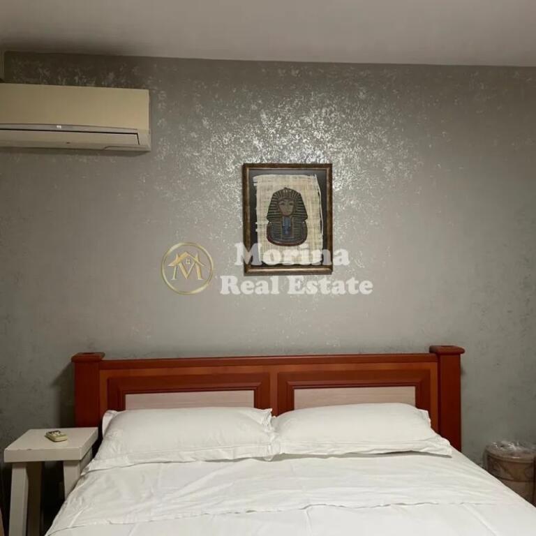 Qera, Apartament, 1+1, Qender , 700 euro/muaj