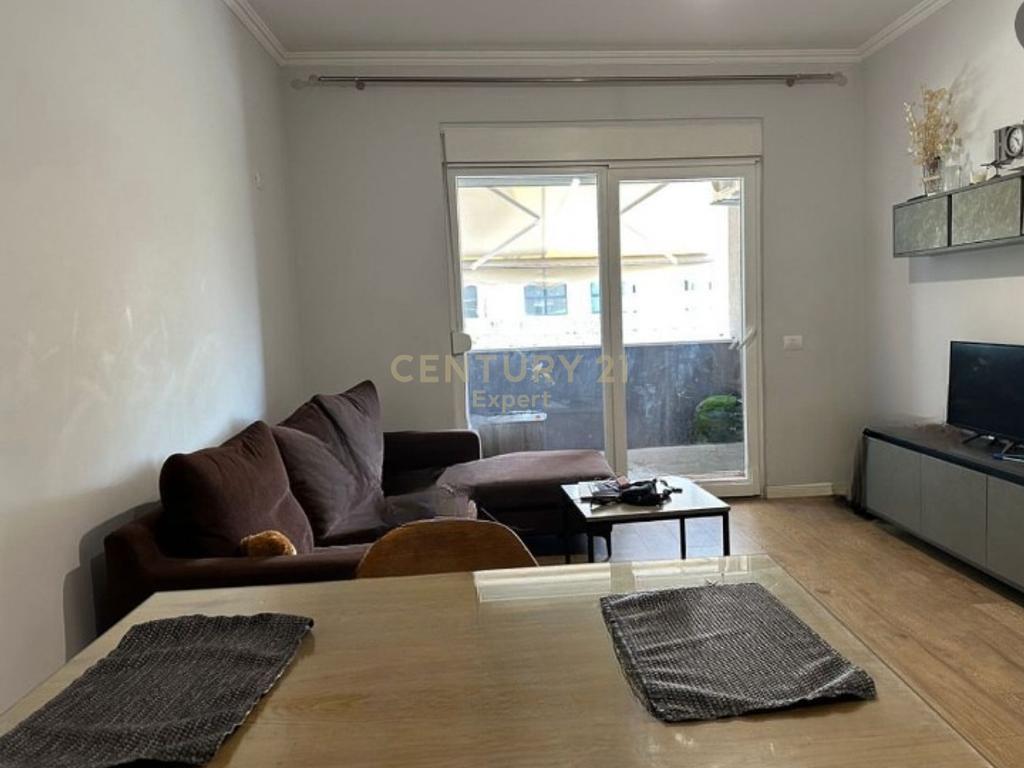 Apartment 1+1 for sale at Komuna e Parisit Kika 3!