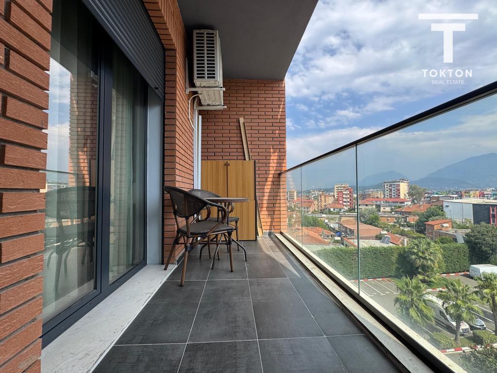 SHITET, APARTAMENT 1+1, PORCELAN, TIRANË