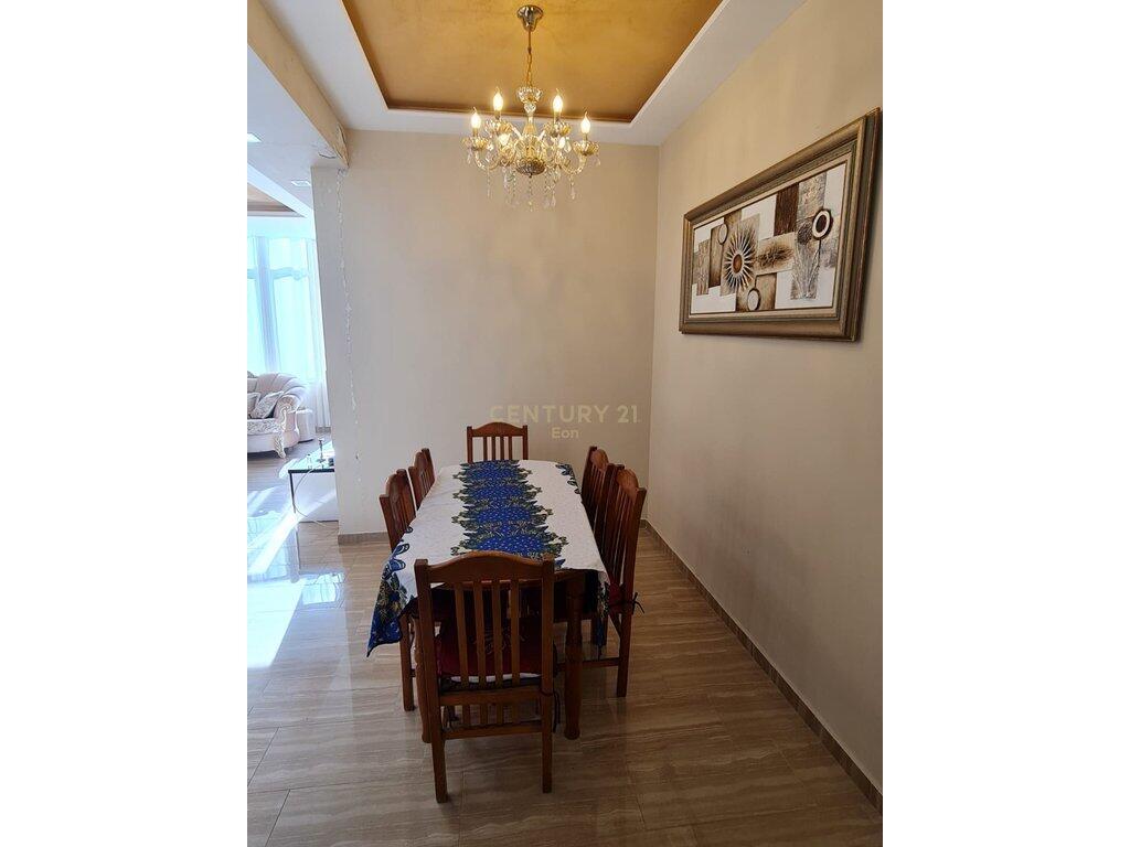 FOR RENT 2+1 APARTMENT NEAR THE MUSEUM IN DURRES !