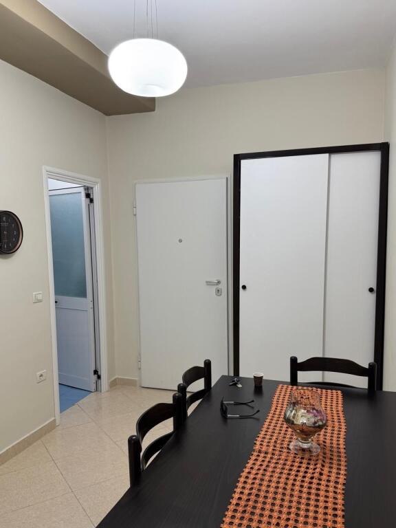 For rent 1+1 FRESKU 42,000 lek