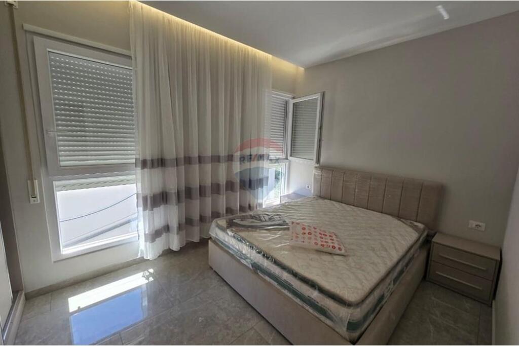 Apartament 1+1 +Post Parkimi me qera tek 5 Maji