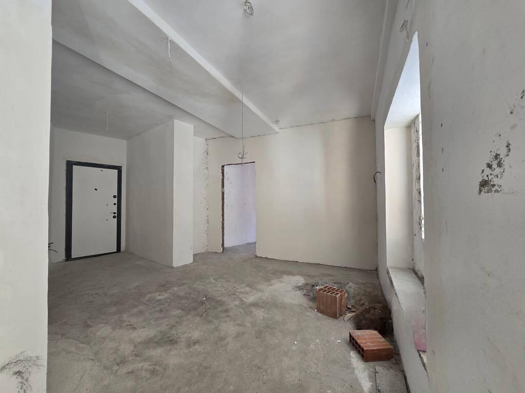 VENDESI APPARTAMENTO 1+1 SCUOLA ROSSA 150.000 €