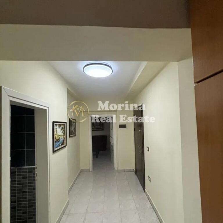 Qera, Apartament, 1+1, Qender , 700 euro/muaj