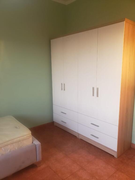 Jepet Me Qera Apartament 2+1+2 Ballkone