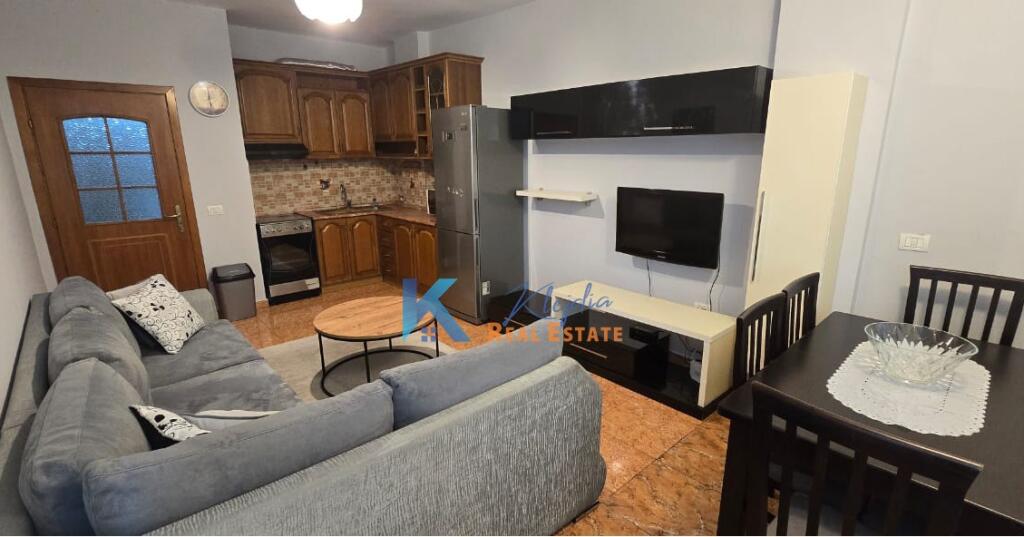 Apartment 1+1 for rent on Kavajes Street, behind the Globe center