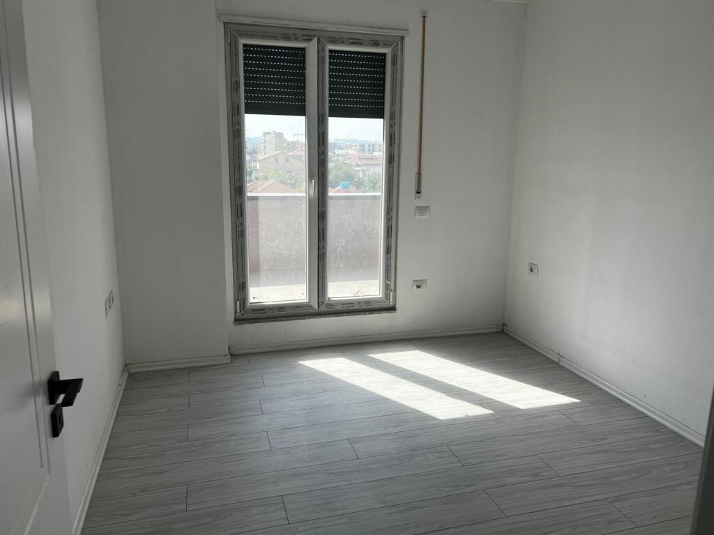 Kamez , 3+1+2wc + veranda for sale