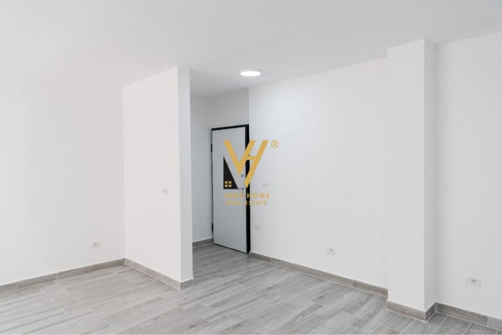 OFFICE 120 M2 FOR RENT AGIMI BUILDINGS 1,200 EURO