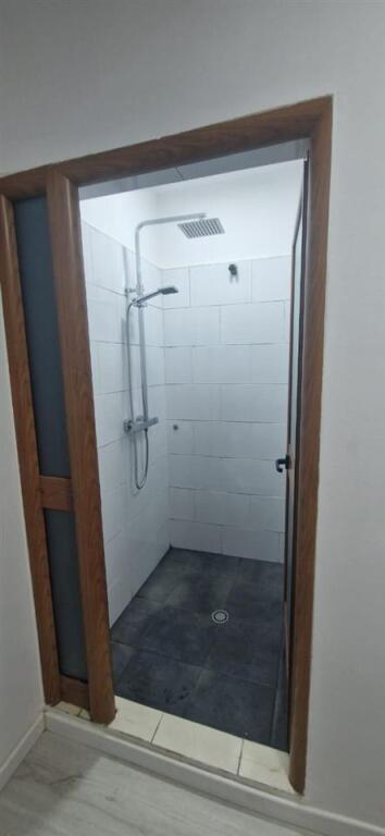 Apartament për qera - rruga Jordan Misja