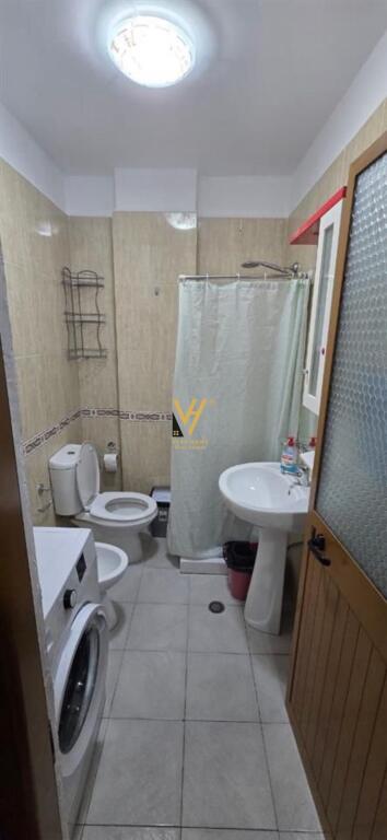 JEPET APARTAMENT 1+1+BLK ME QERA TE ISH PARKU AUTOBUSAVE 500 EURO