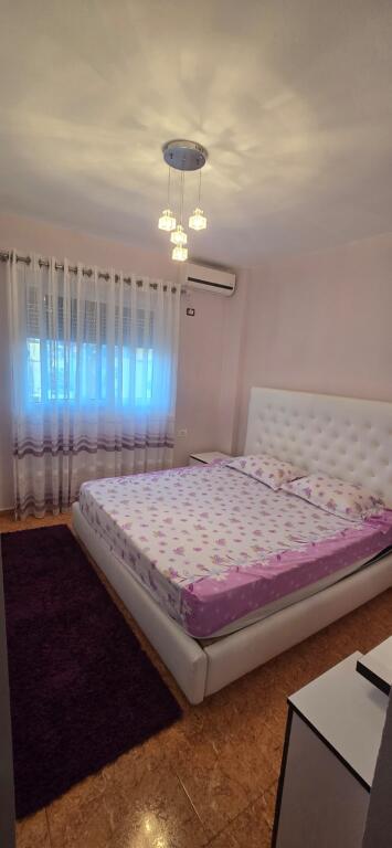 Jepet me qira apartament 1+1 ISH PARKU 500 mije leke
