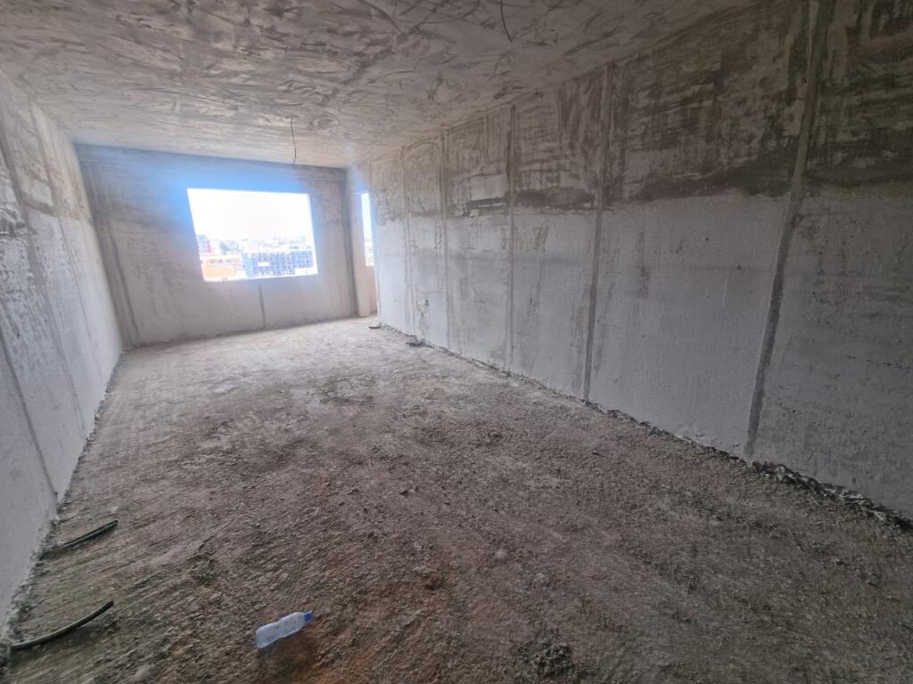 2+1 apartment for sale in the complex under construction "Shehu Residence" in Paskuqan