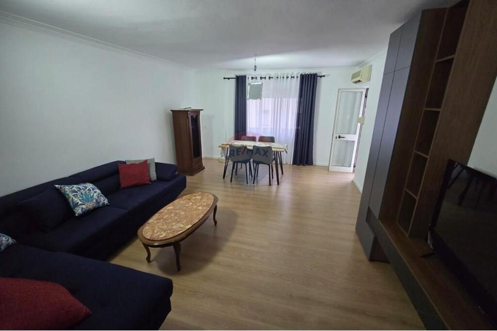 Apartment 2+1+2 for rent in Bllok