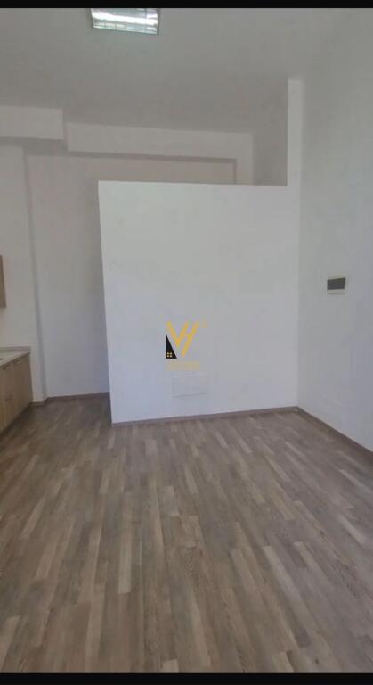MONOLOCALE IN AFFITTO A BRRYL 40.000 LEKE